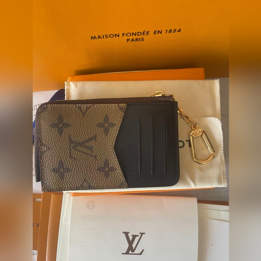 Louis Vuitton Monogram Card Holder Recto Verso - Picture 10 of 11